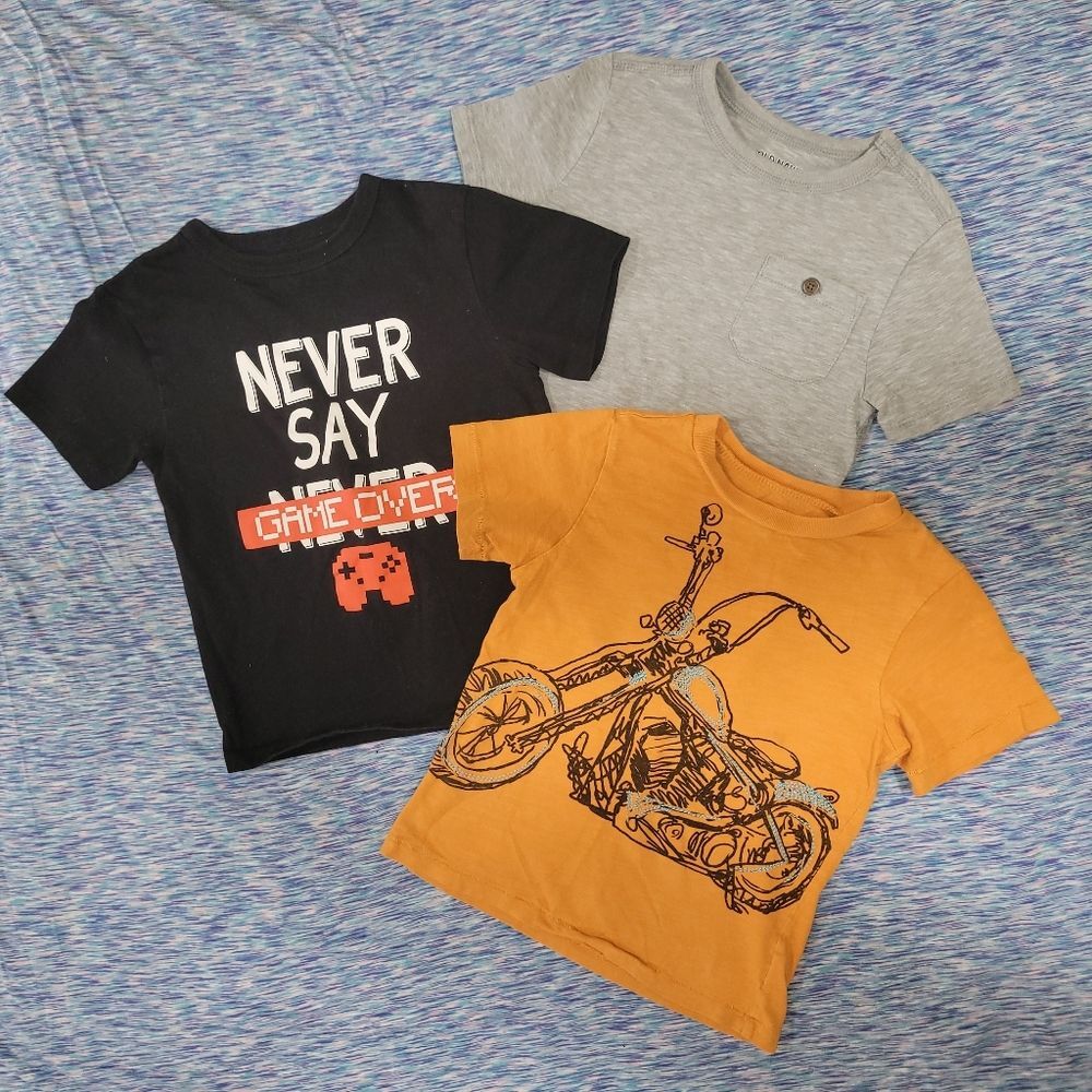 Boys Size 4t Graphic Black Gray Orange 3 Shortsleeve T-shirt Bundle